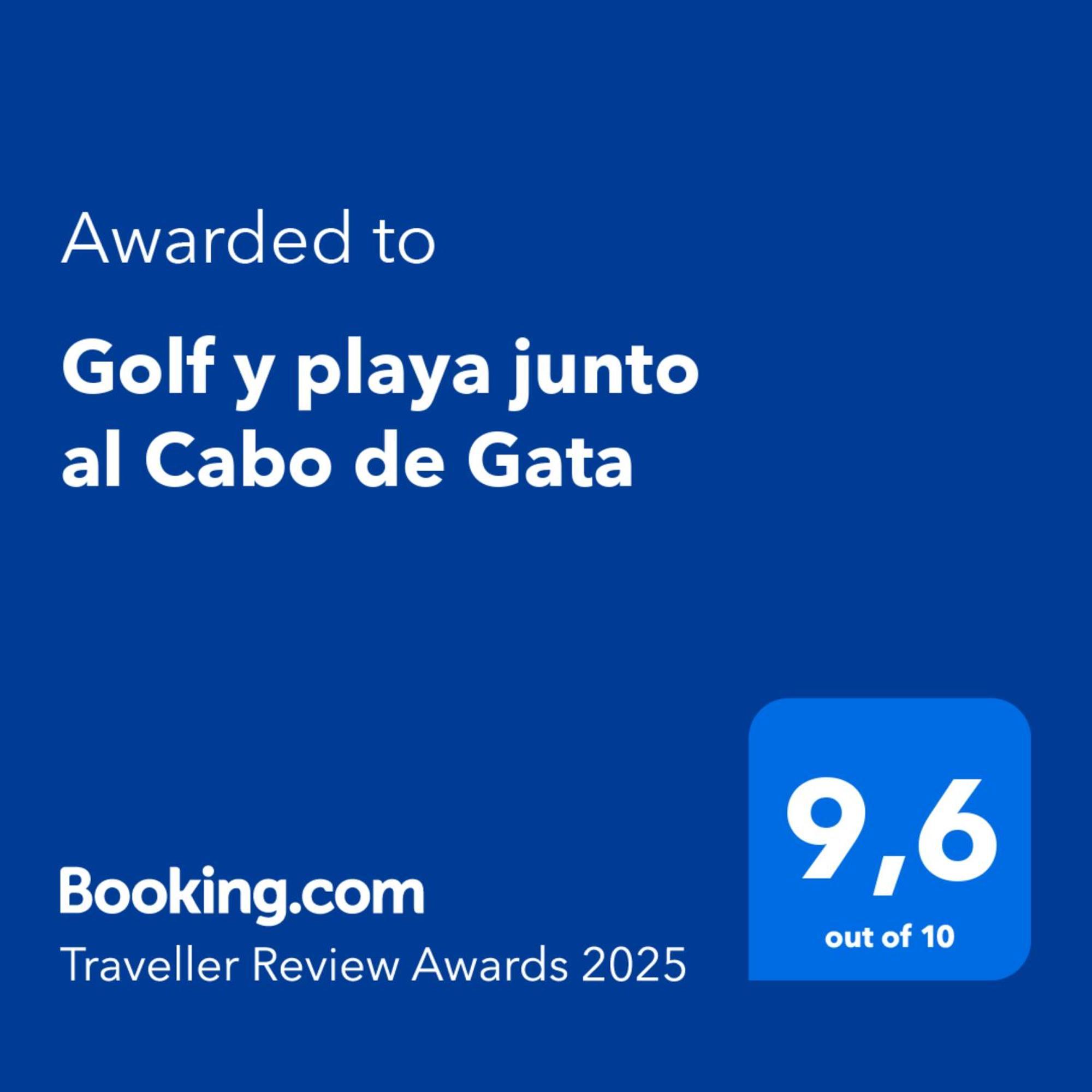 Golf Y Playa Junto Al Cabo De Gata *