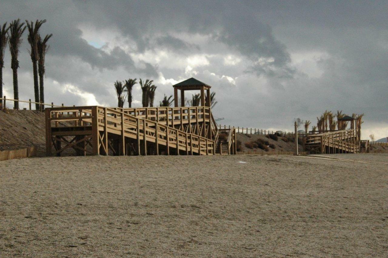 Golf Y Playa Junto Al Cabo De Gata * Almeria